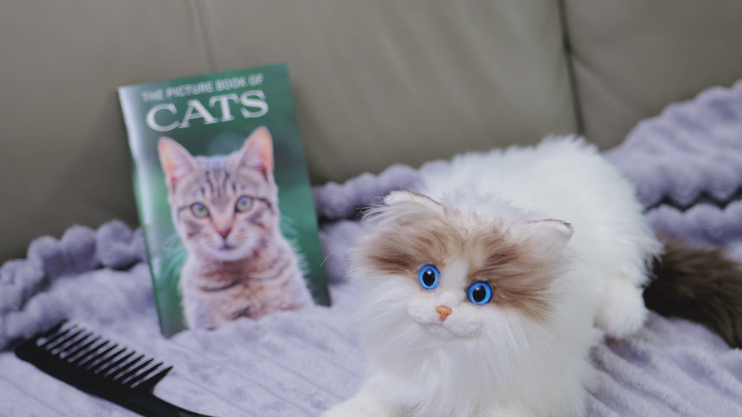 Assistex Therapy Cat Plush for Seniors with Dementia – Realistic Stuffed Animal Companion for Alzheimer’s, Memory Loss, Elderly Comfort – Soft, Calming, Lifelike Cat Toy